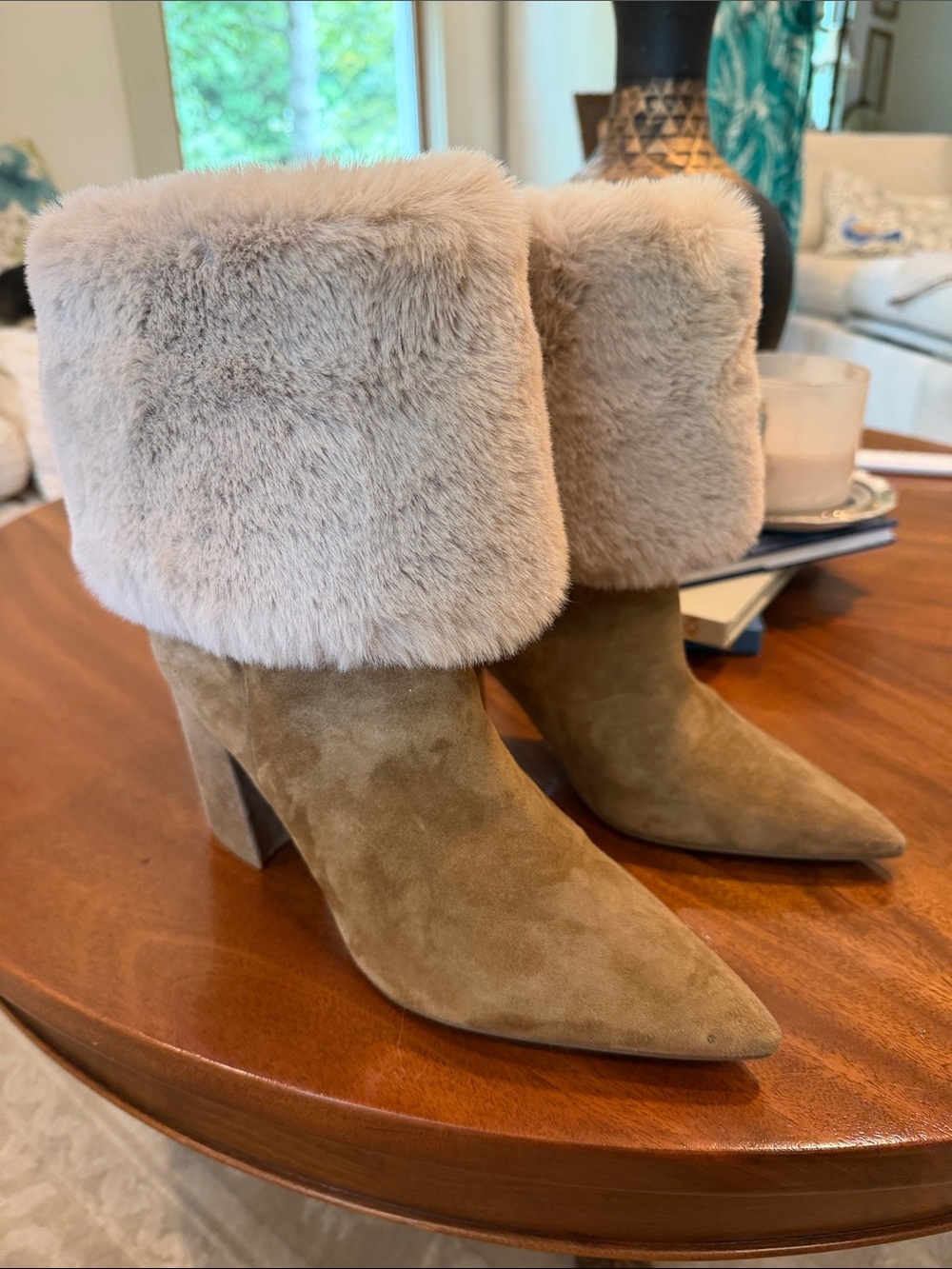 Nine West Chrissa Faux Fur Suede Pointed
Toe Block Heel Boots NWOT 10